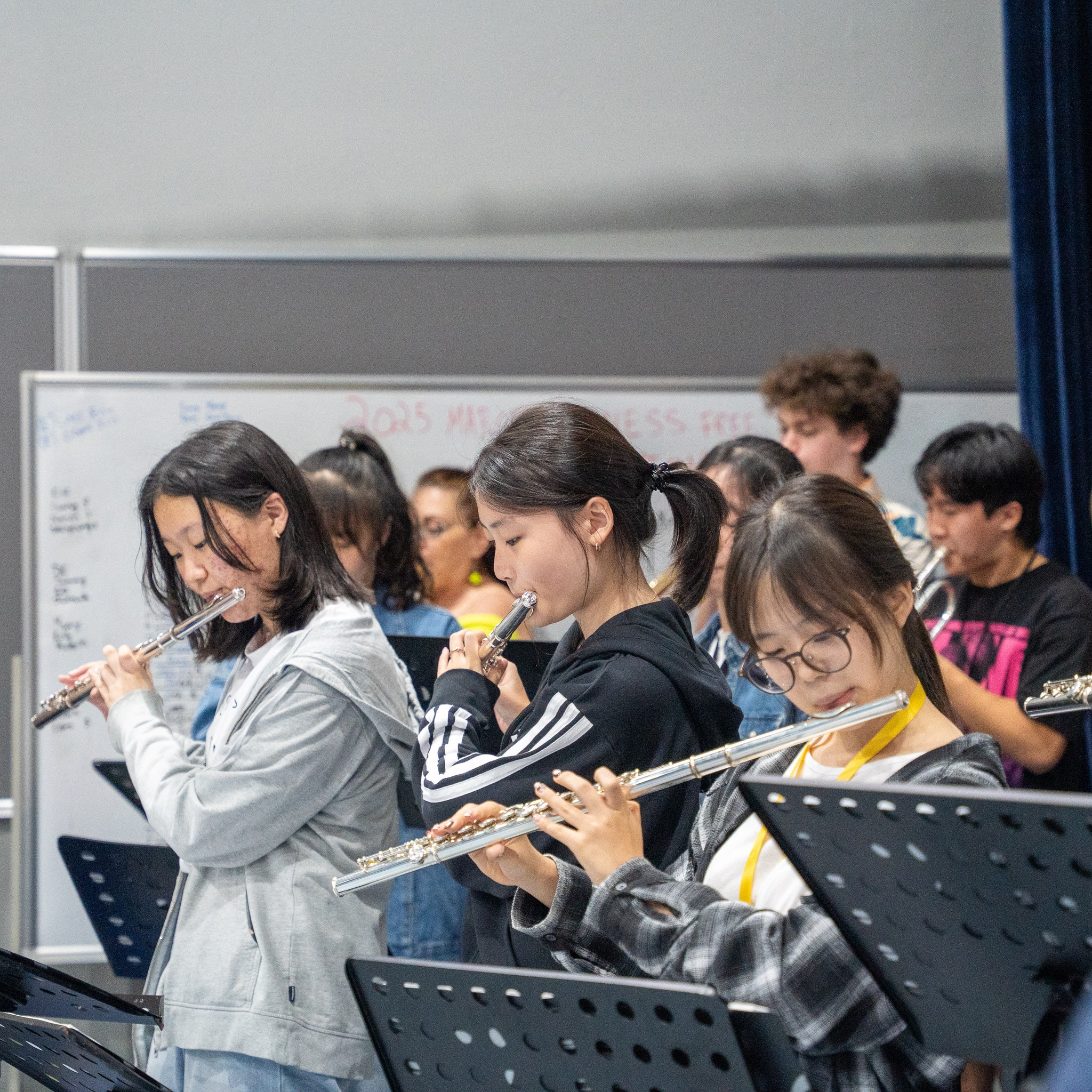 senior-night-volleyball-swim2025